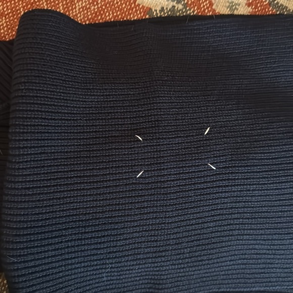 NWT Maison Margiela Ribbed Scarf in Navy - Picture 6 of 7